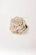 Pinza de pelo con flor beige
