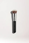 Brocha F82 Round Kabuki™  de Sigma Beauty