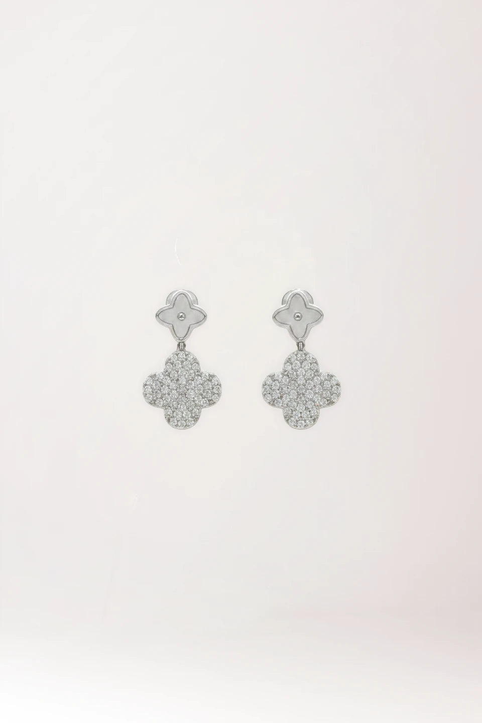Pendientes van cleef en plata de ley rodiada